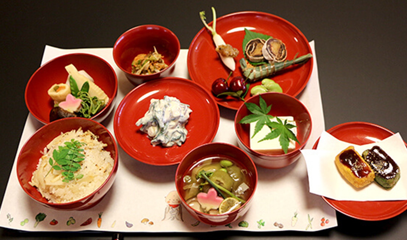 千三百年の歴史|人と、心と仏とつながる|永代供養・寺時カレー|精進料理